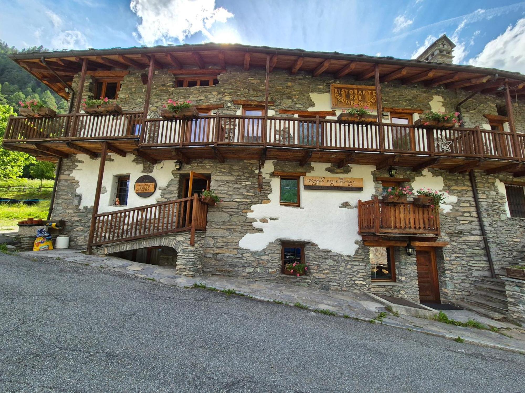 La Mine D'Antan Hotel Ollomont Buitenkant foto
